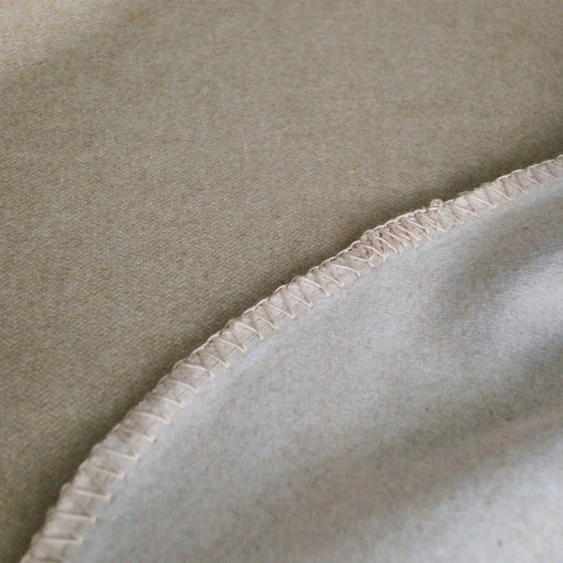 St Genève | Patrizia | Throw