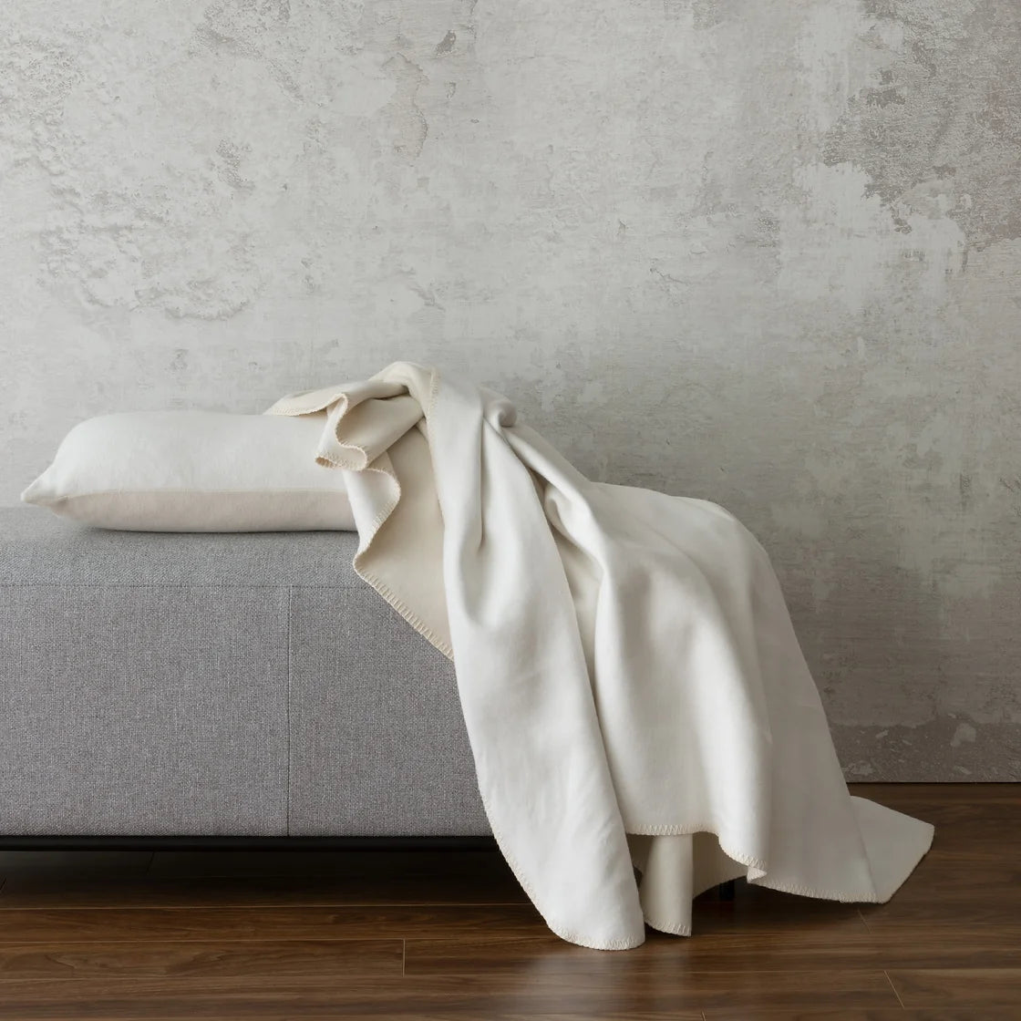 St Genève | Patrizia | Throw