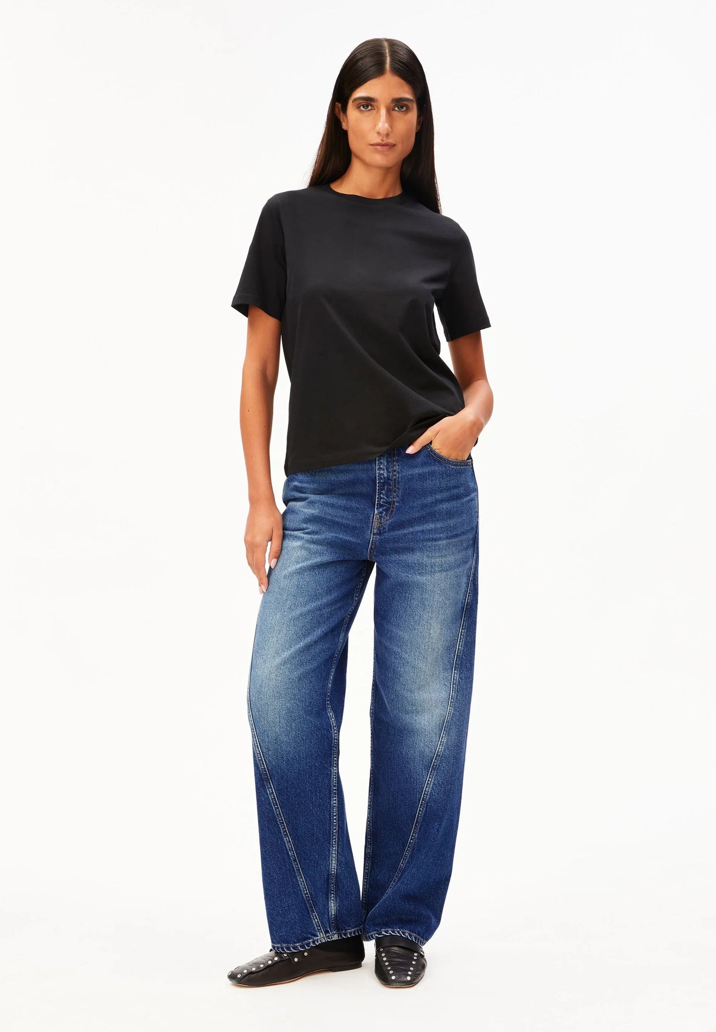 LUALAA T-SHIRT – ARMEDANGELS Canada