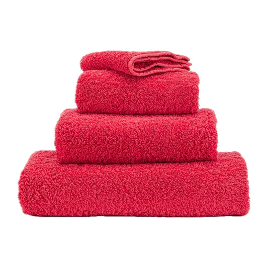Super Pile Towel | Viva Magenta 579