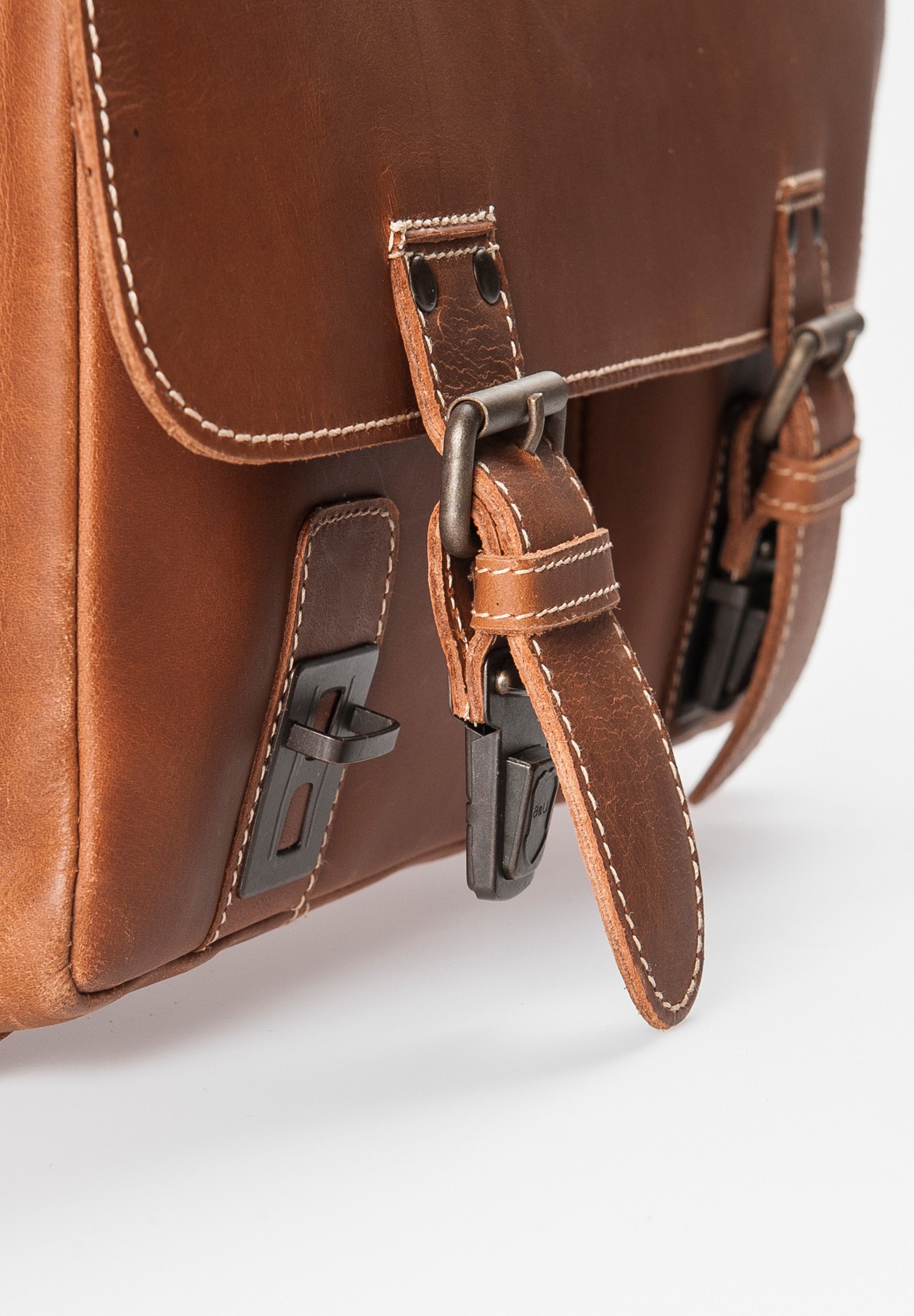 Aunts & Uncle - Finn  Briefcase in Vintage Tan - details 8