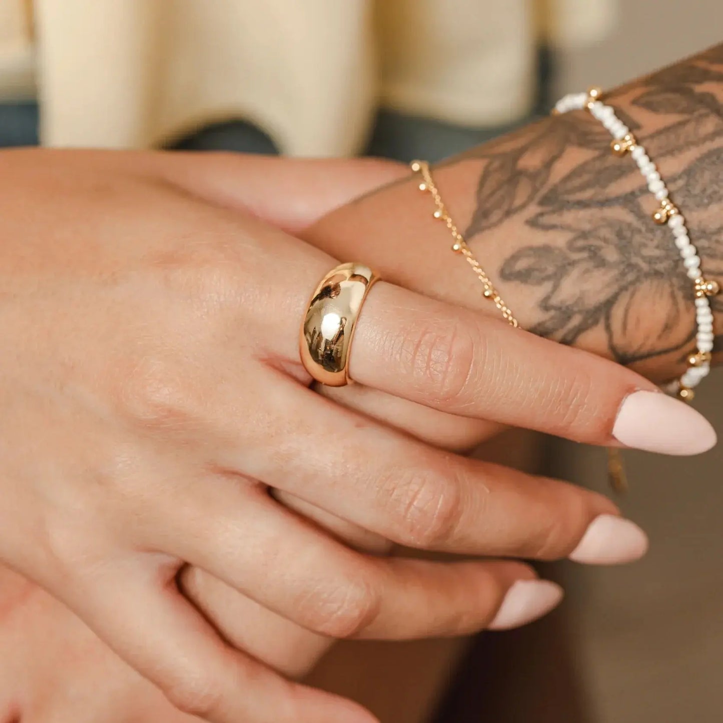 Boa Bijoux - SS24 - Duomo Gold Vermeil Ring - on model 2