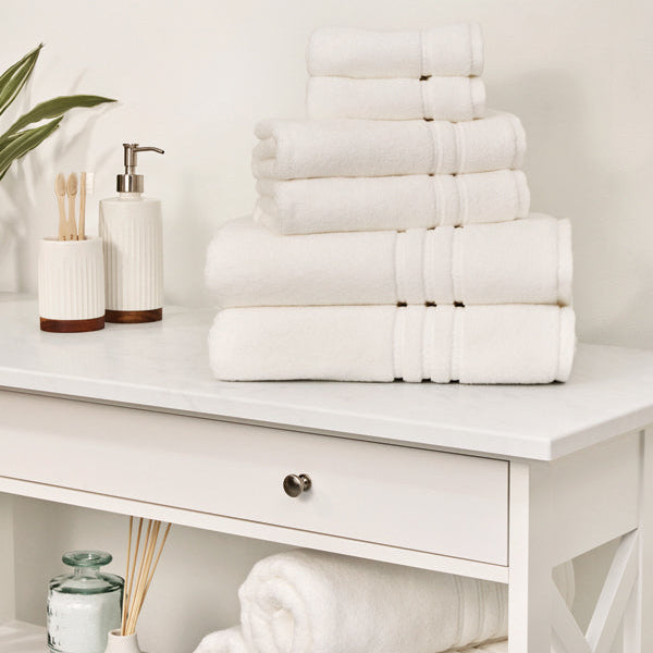 Cuddle Down Portofino Towels in White