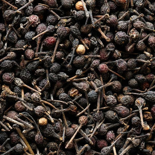Peugeot Voatsipenery Madagascan wild pepper, closeup of peppercorns