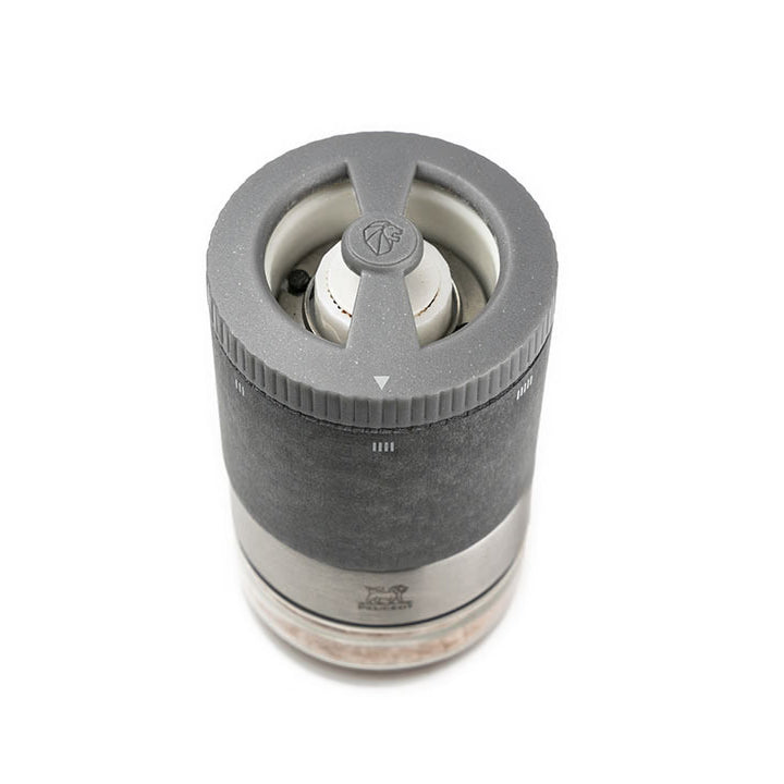 Peugeot maestro salt bar set, closeup of grinder