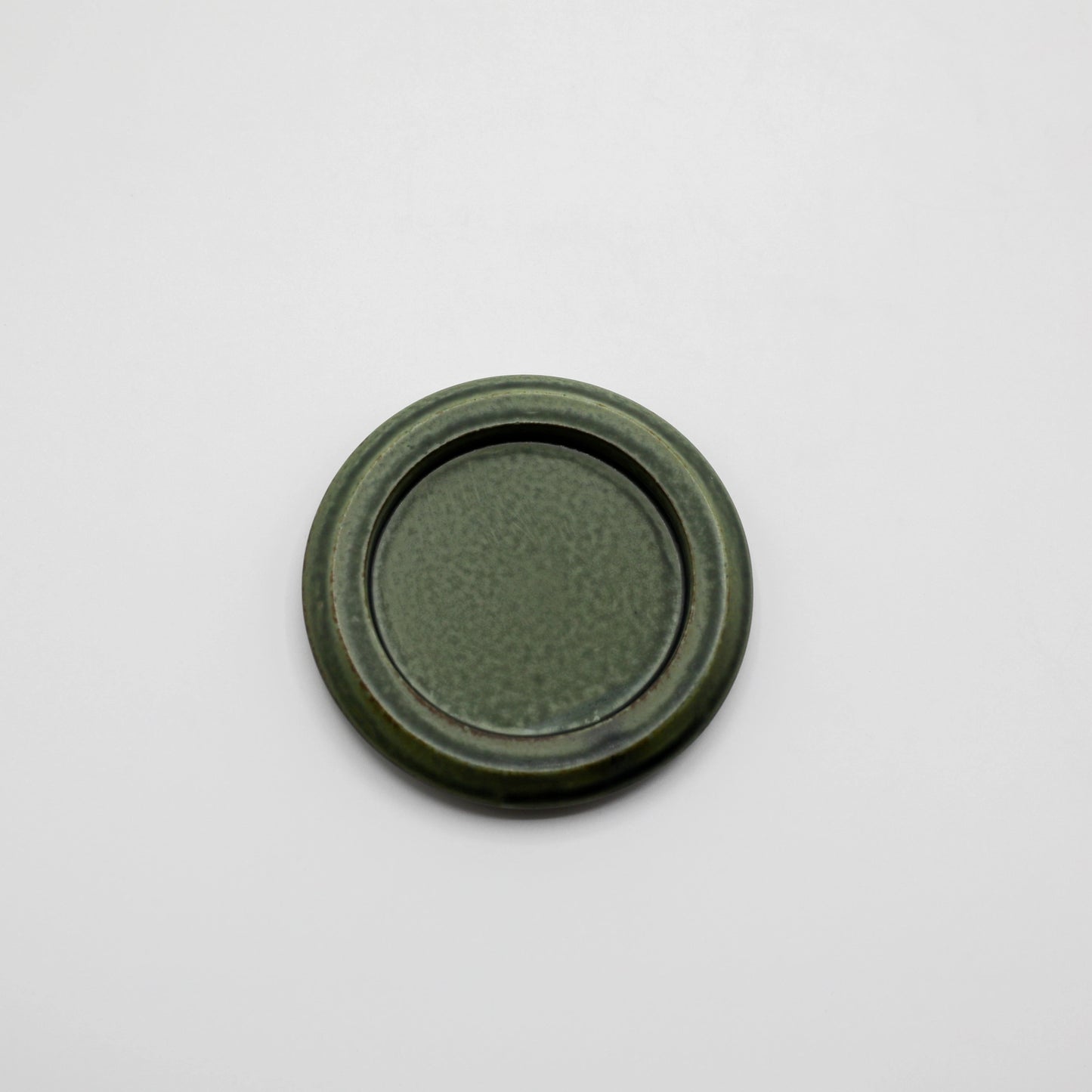 Hibi round incense tray in green