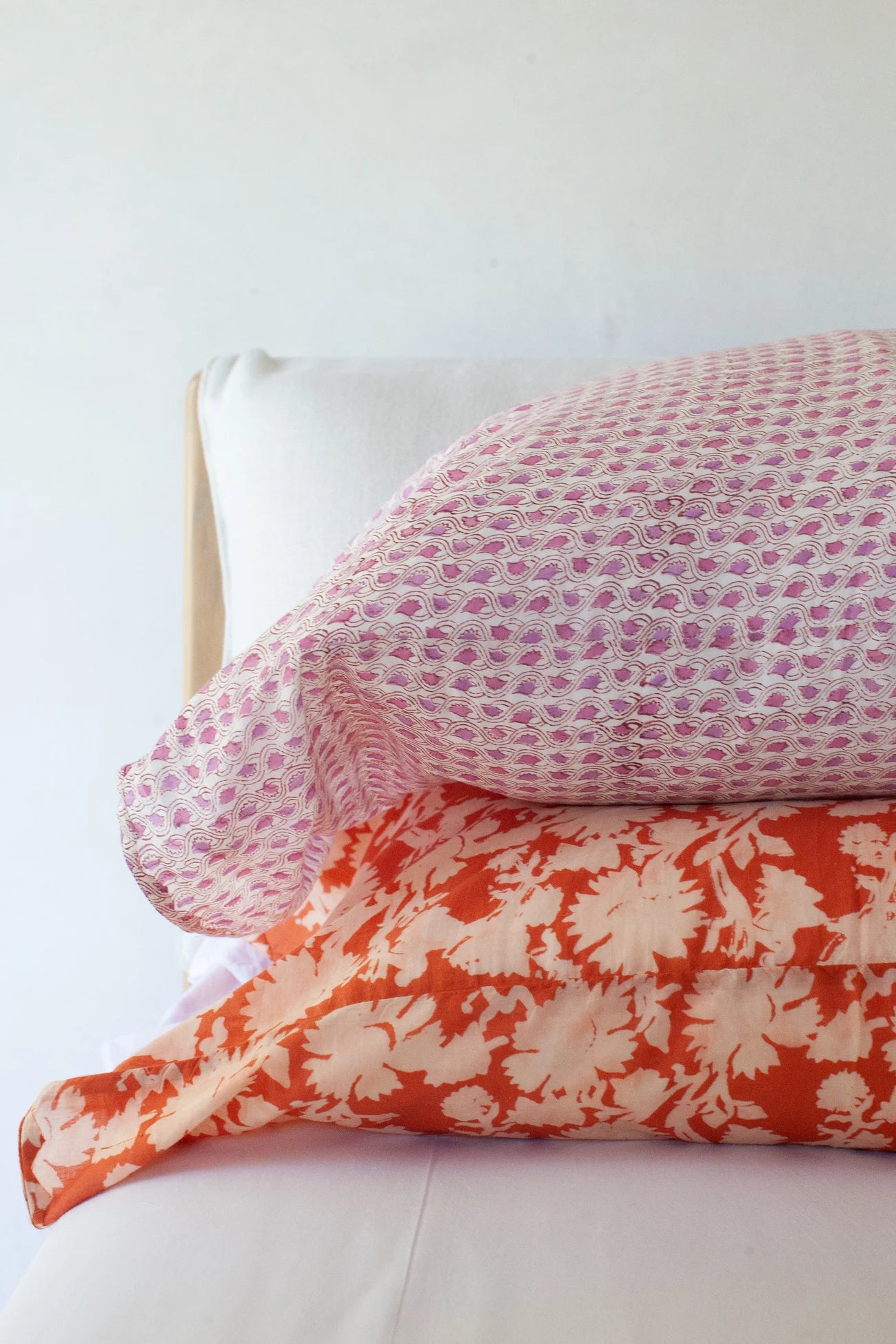 Hand Block printed Cotton Pillowcase Set | Pink Chain