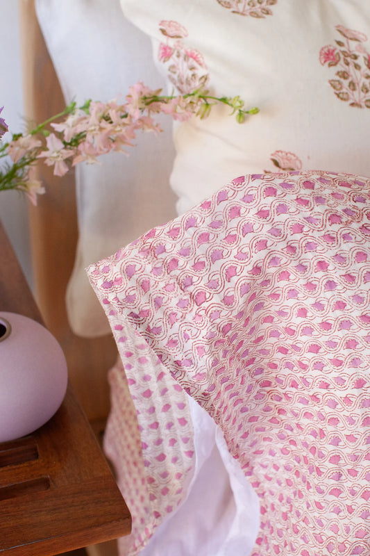 Hand Block printed Cotton Pillowcase Set | Pink Chain