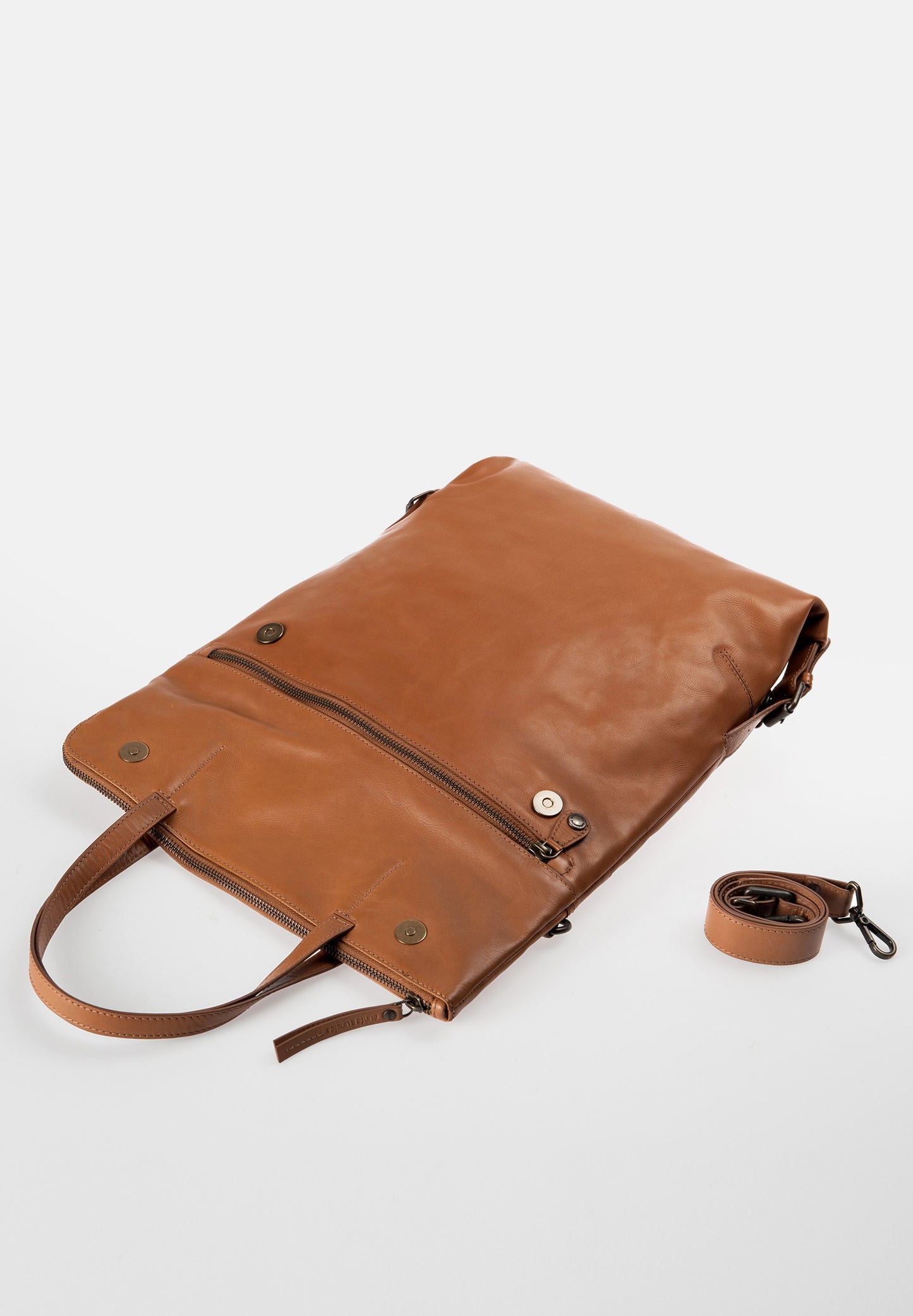 SS25 - Aunts & Uncles - Pomelo Handbag/Backpack in Cognac - details 6