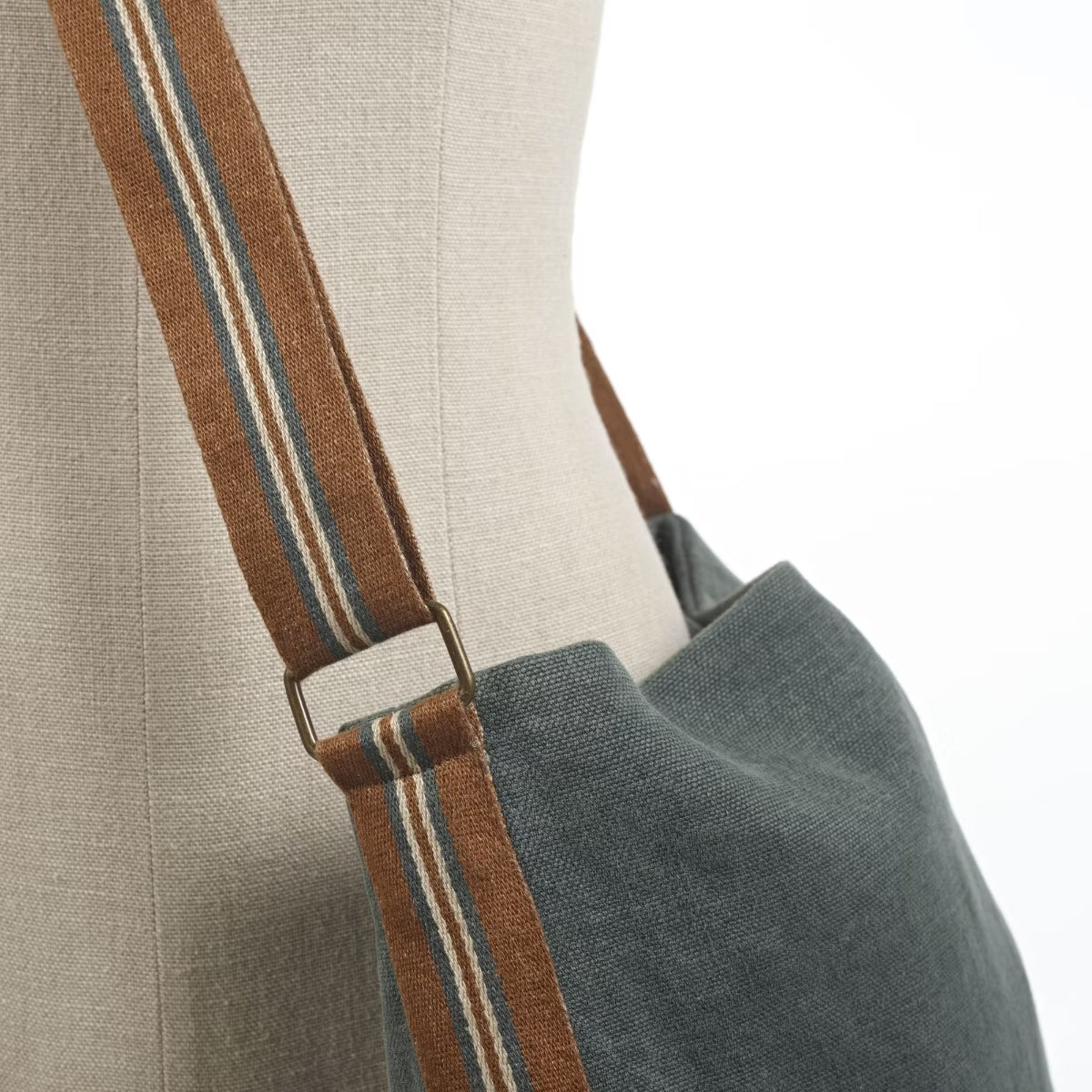Libeco | Atlas Crossbody | River