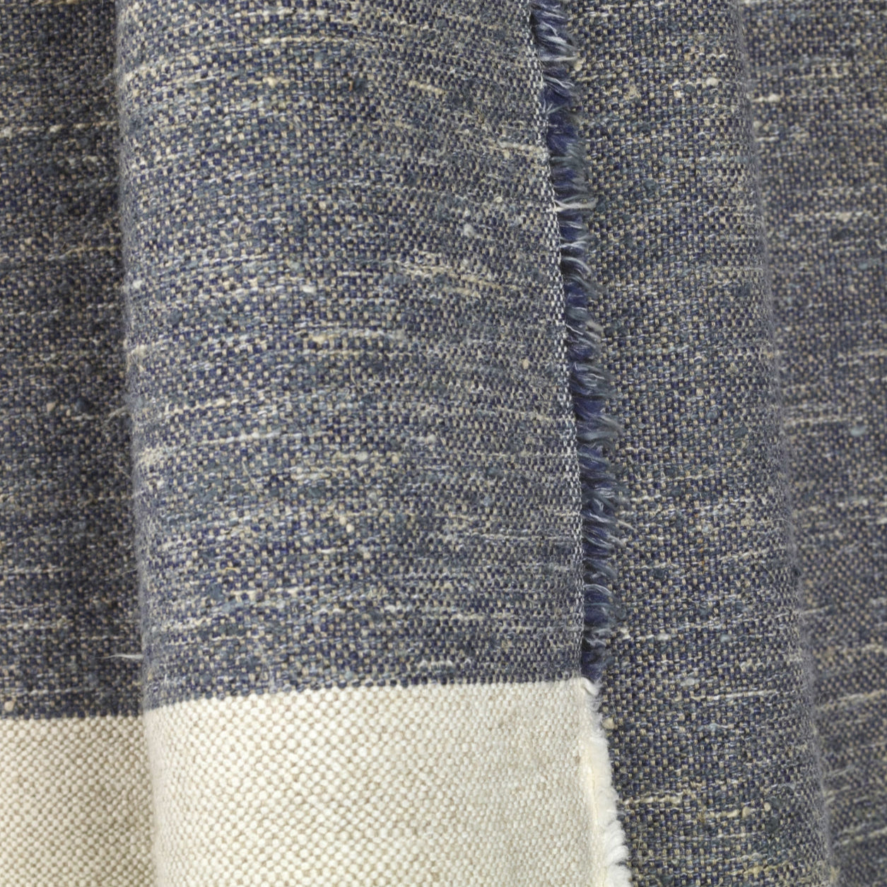 SS25 - Libeco - Texture Linen Throw | 55x86.6" | North Sea Stripe - close up 5