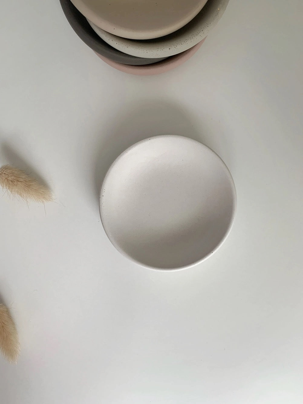 SS25 - Planet Y - Round Jewelry Tray | White - display 2