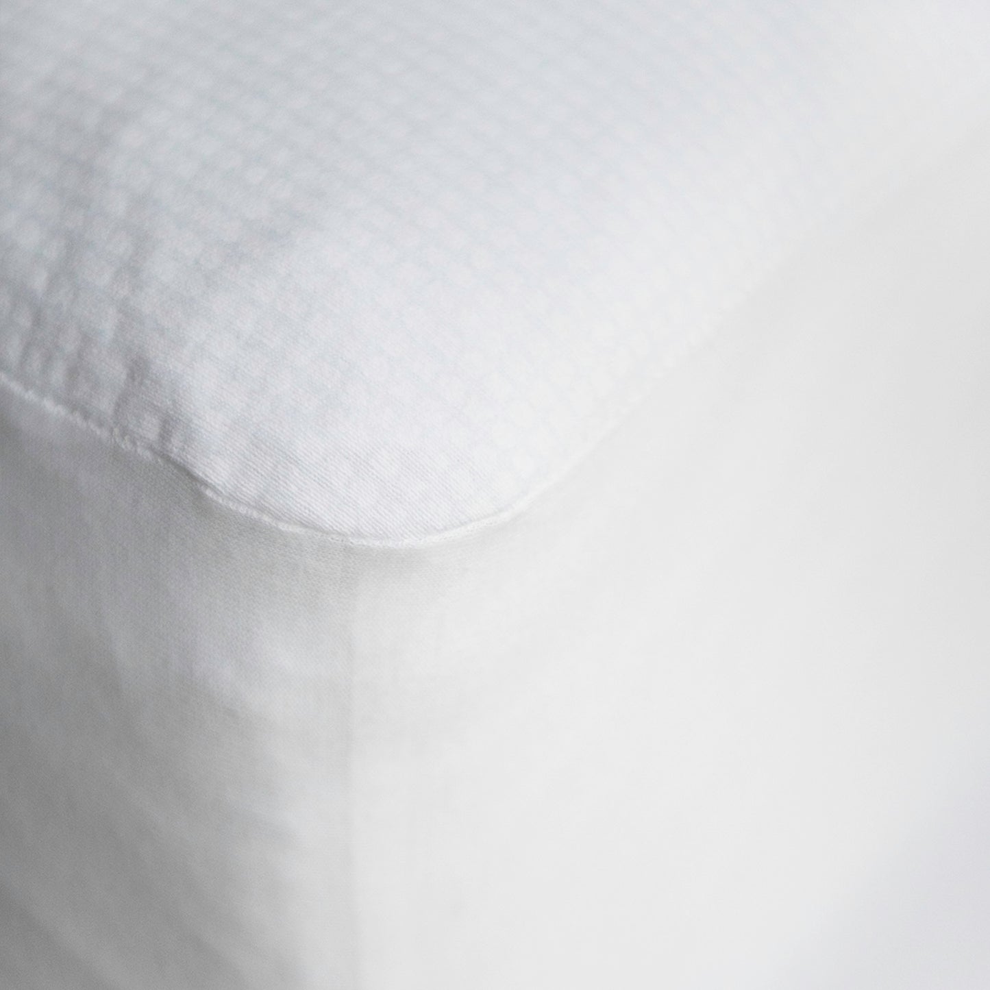 St Genève | AmbiCool Cooling Mattress Protector