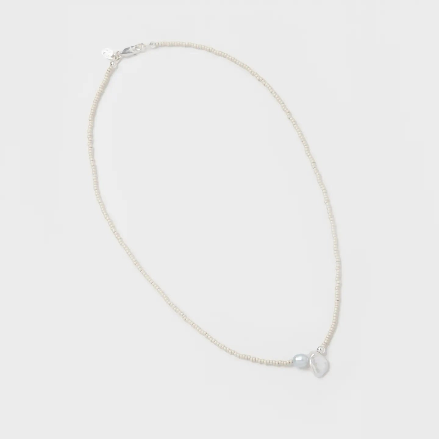 SS25 - Wolf Circus - Addison Necklace | Cream with Pearl - on display 2