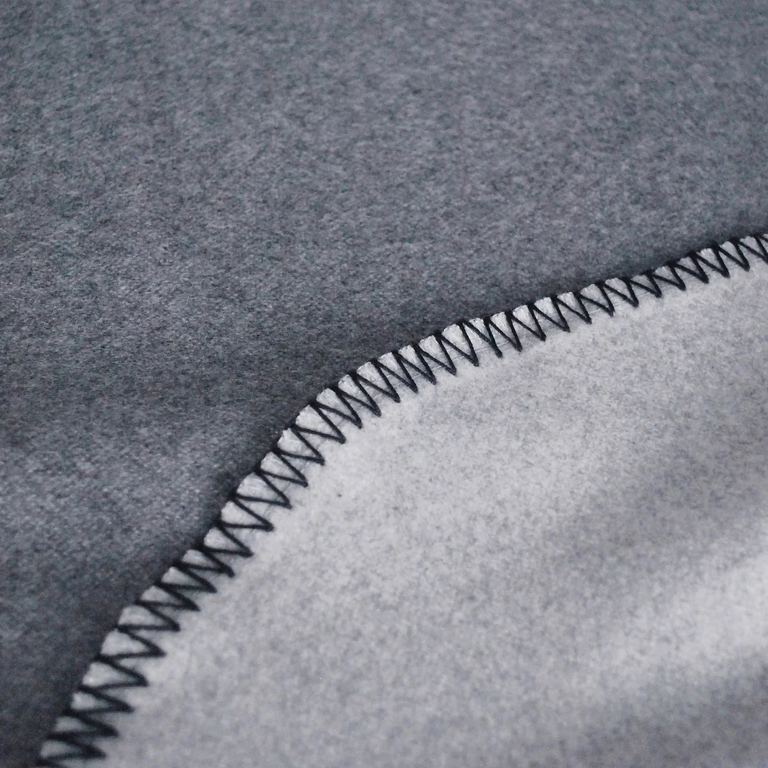 St Genève | Patrizia | Throw