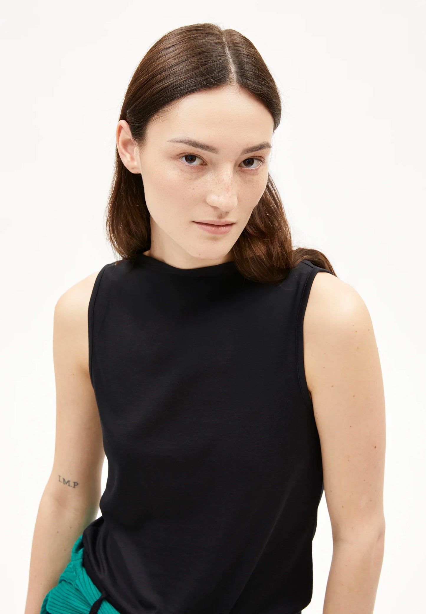 ARMEDANGELS Canada Women's Stylish Black Top with Sleek Sleeveless Design in Canada