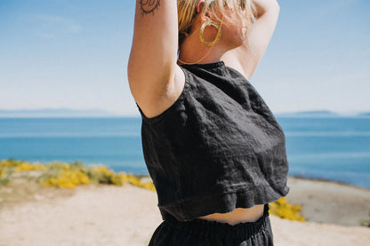 Lou Crop Tank in Black
