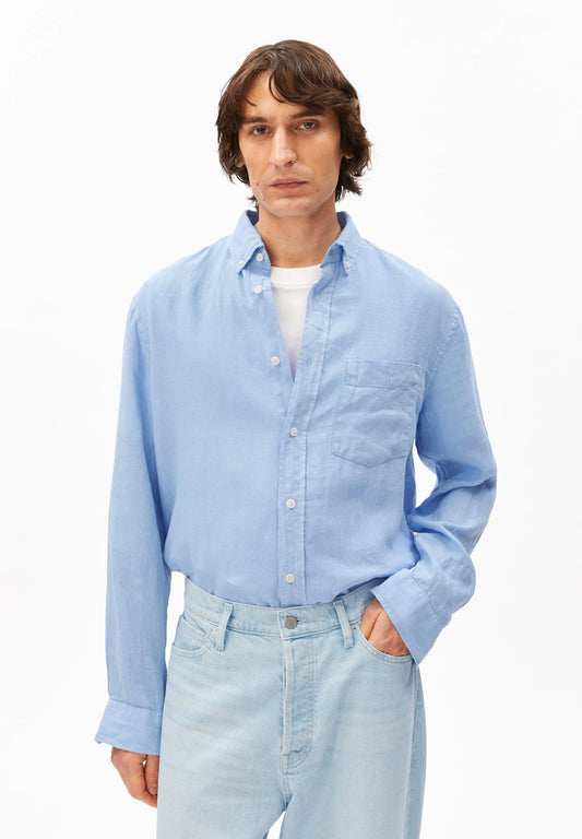 Men's LINEN LONGSLEEVE SHIRT - ARMEDANGELS Canada in blue on model front view in Kelowna