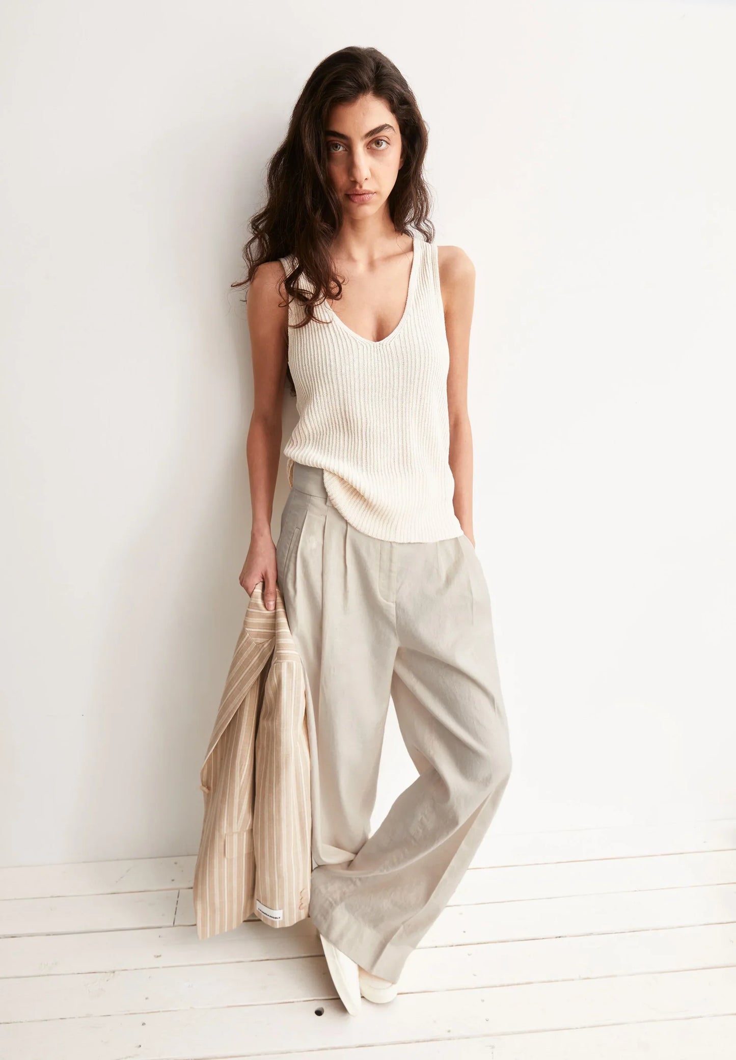 ARMEDANGELS Canada women's Linen Blend Knit Top in Undyed natural full shot with matching pants and jacket on model in Kelowna