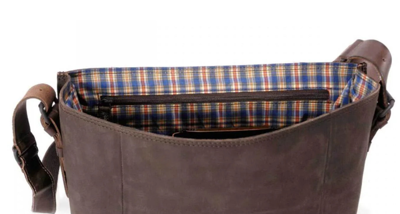 Aunts & Uncles - Buddy Messenger Bag in Hazelnut - inside 3 