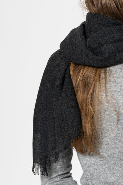 Dinadi - FW 24 - Merino Woven Scarf in Onyx Grey - back 2 