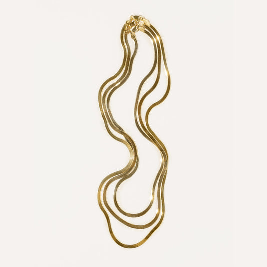 Boa Bijoux - SS24 - Flo Herringbone Chain Gold Vermeil - on display 1