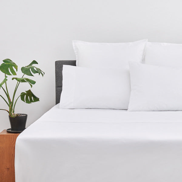Cuddle Down Percale Deluxe Bedding in White