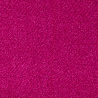 St Geneve Alfie Alpaca Throw in Magenta