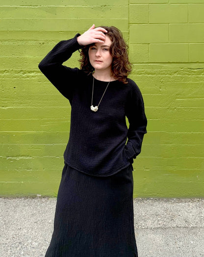 FW23 - It is well L.A Organic Gauze top long sleeve in black  