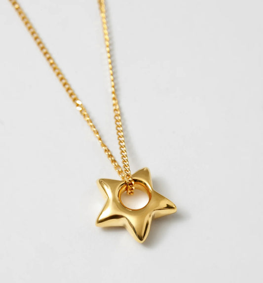 Star Necklace in Gold