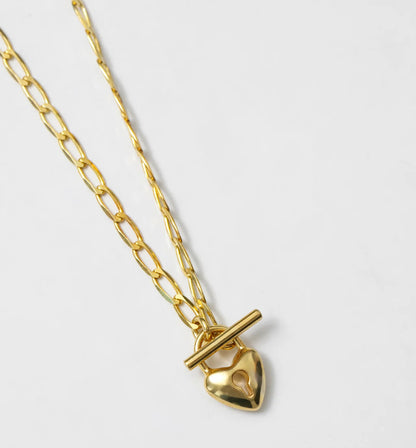 Heart Toggle Necklace in Gold