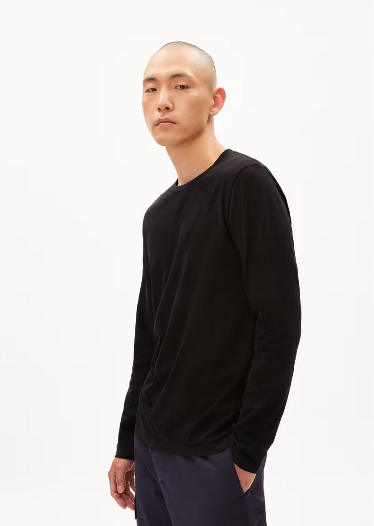 JAAMES LongSleeve T-Shirt in Black