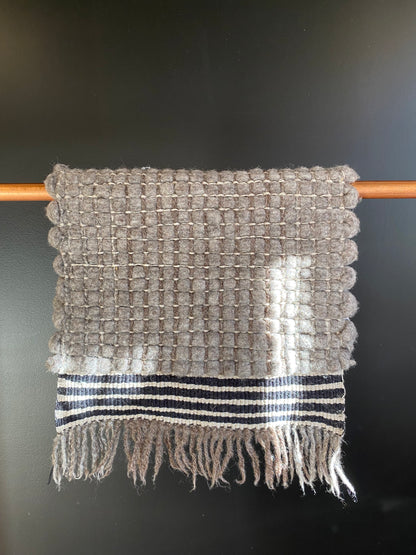 Le Petit Tapis | Handwoven Small Wool Mat | Puff Grey