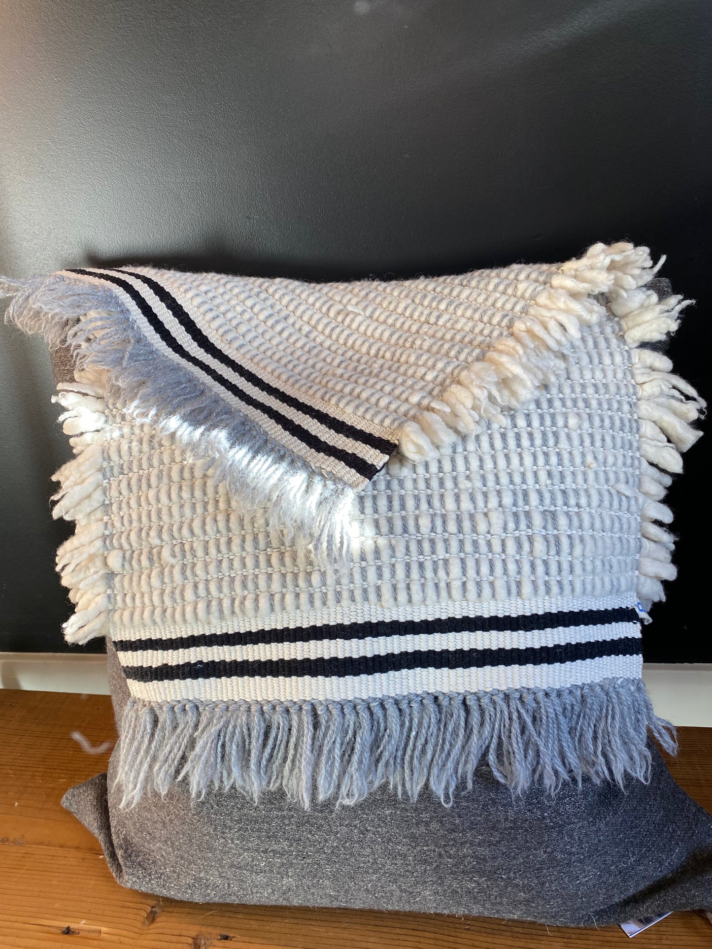 Le Petit Tapis | Handwoven Small Wool Mat | Puff White