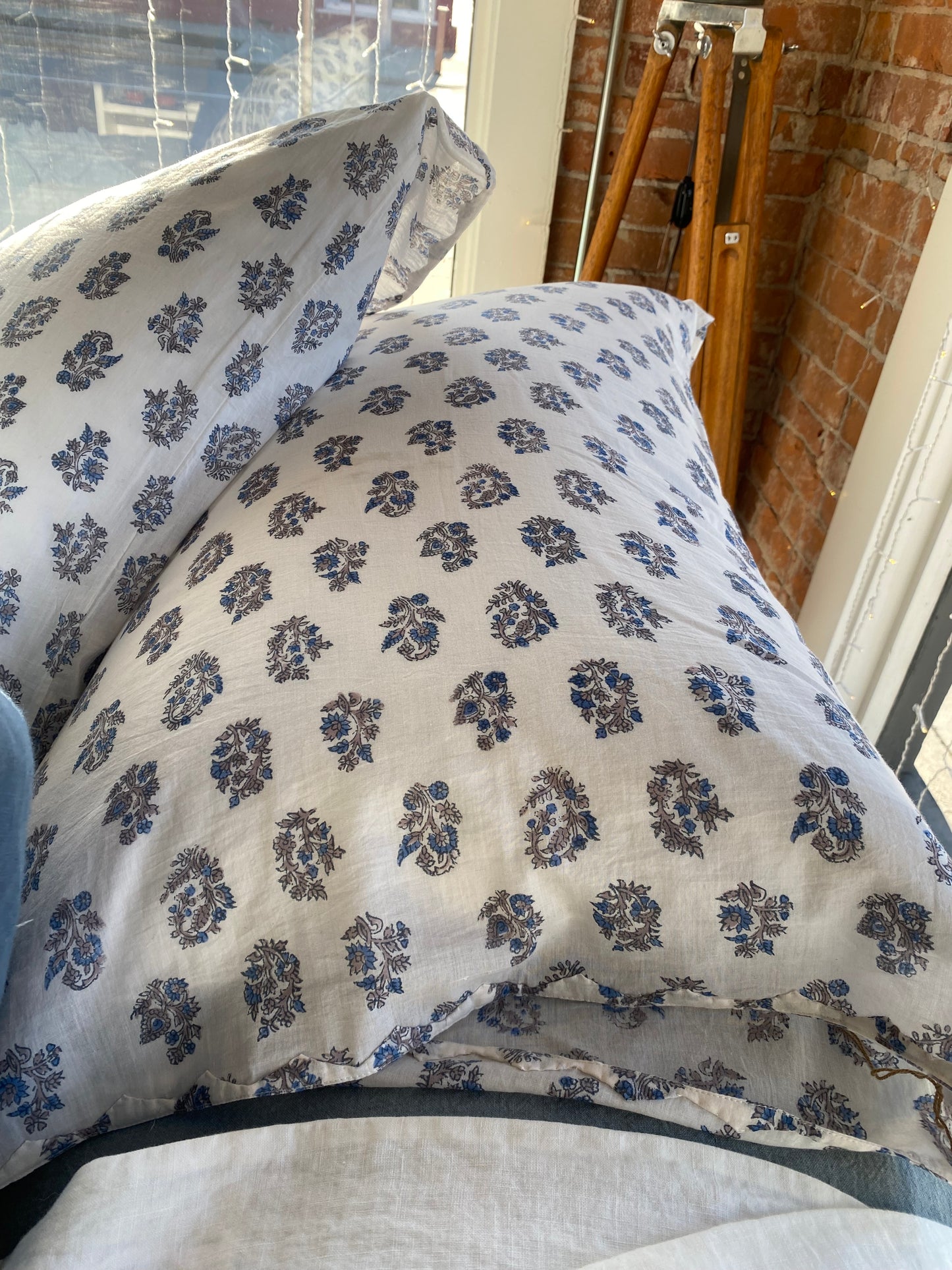 Hand Block Printed Cotton Pillowcase Set | Blue Bootie