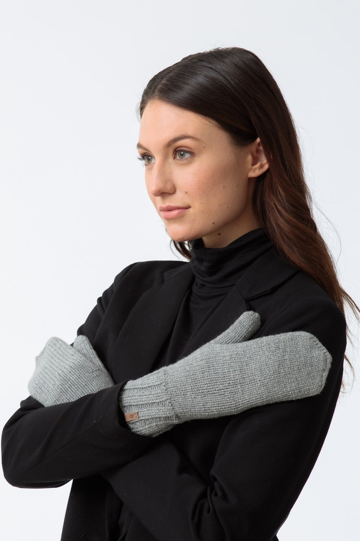 Dinadi Merino Mittens in Flint Grey