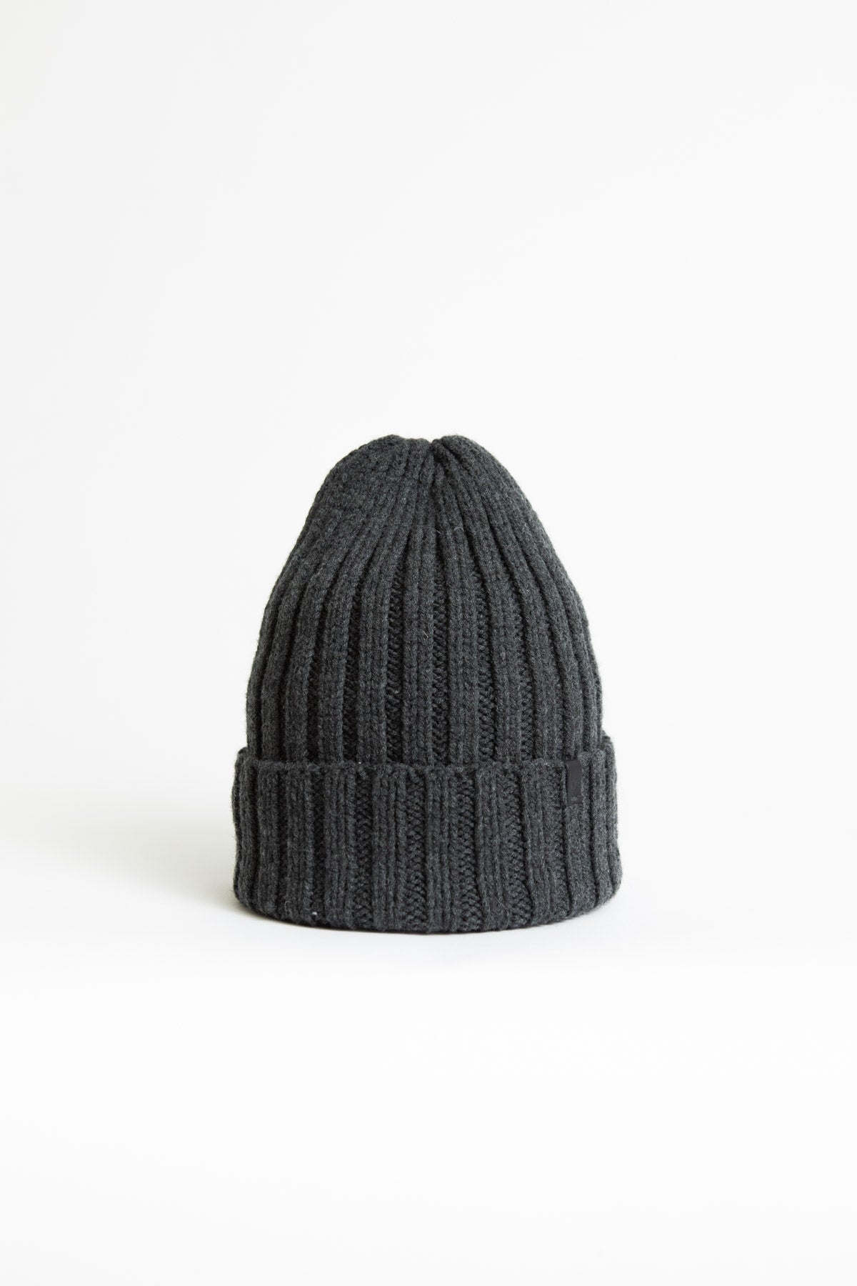 Dinadi Merino Thick Rib Hat in Charcoal Grey