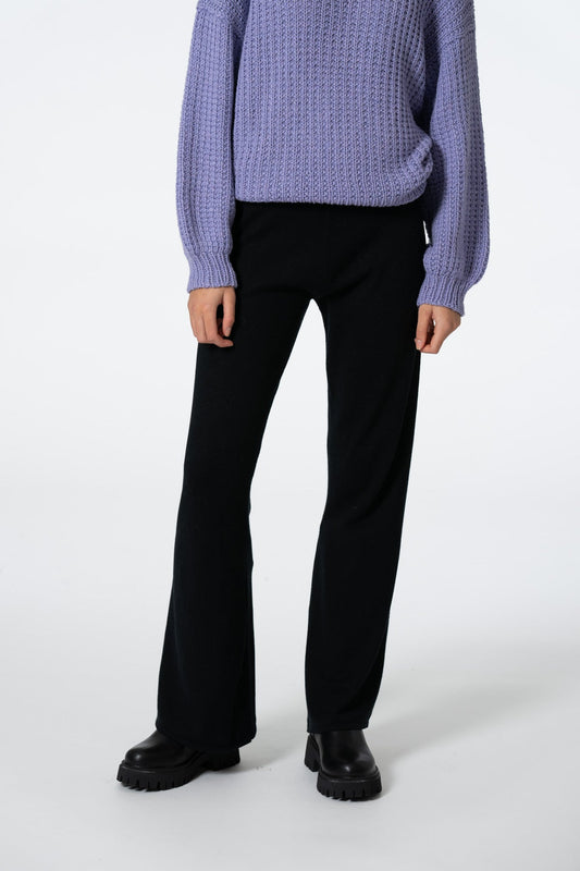 Dinadi Merino Pants in Black Fall 23/24