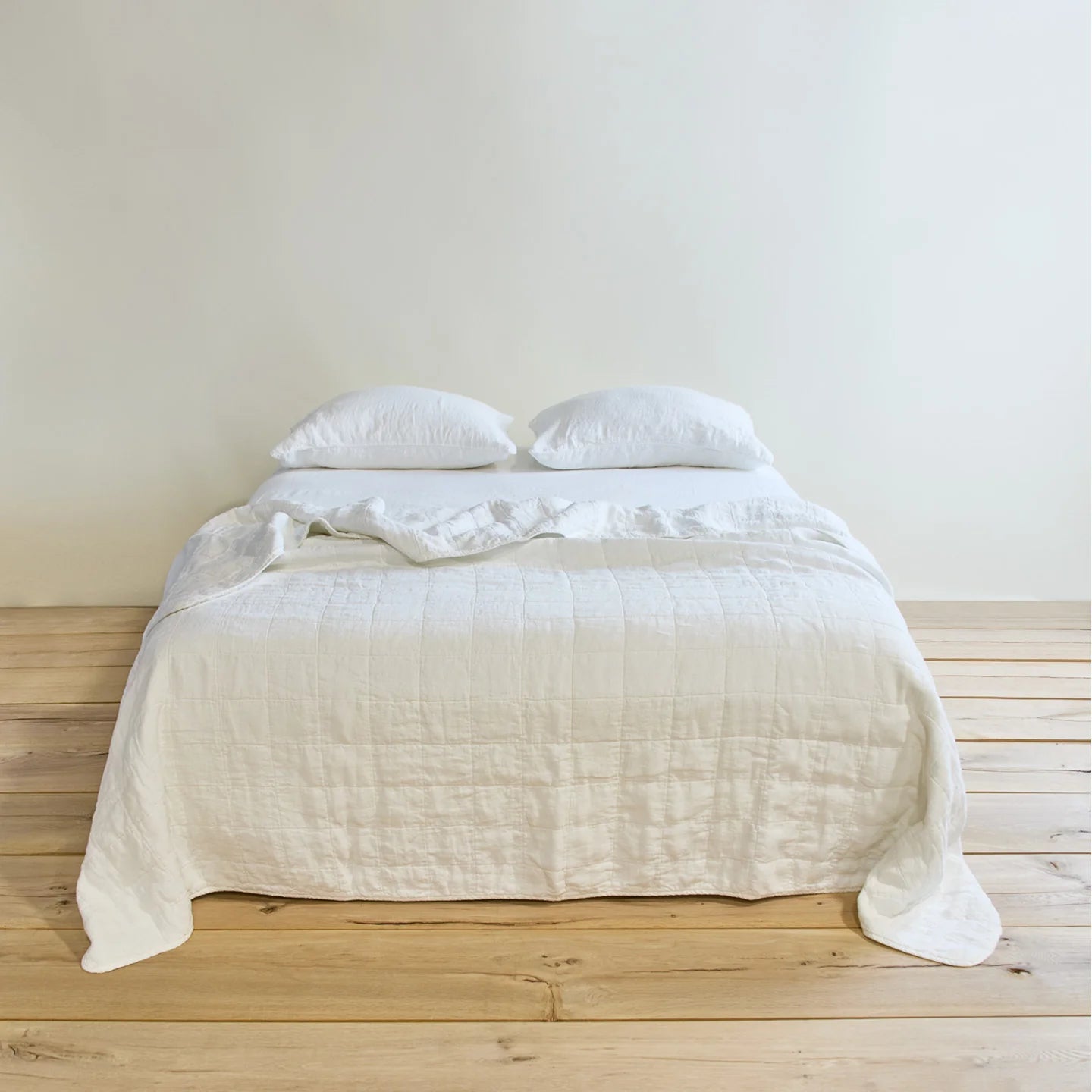 Simple Linen Quilted Throw | White