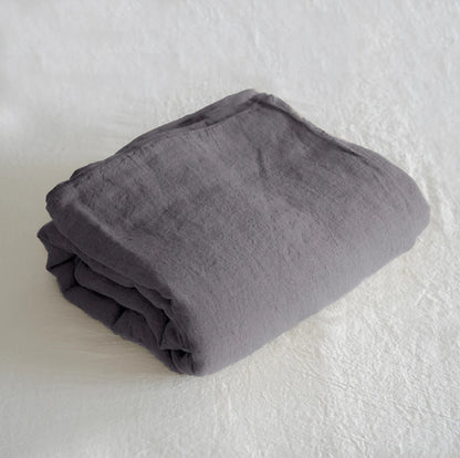 SS25- Sömn - Duvet Cover Queen | Charcoal - folded 2 