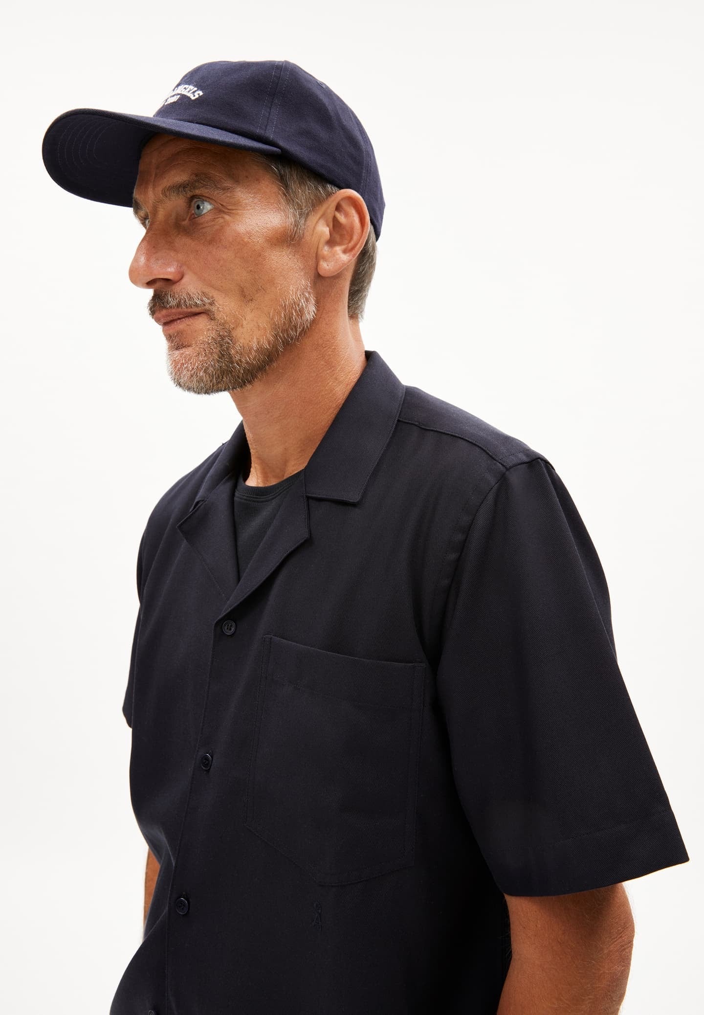 SS25 - ARMEDANGELS - Baartek Shirt Shortsleeve in Night Sky - side 4 