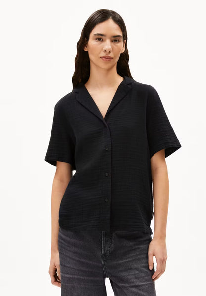 SS25 - ARMEDANGELS - Maaite Musselin Blouse in Black - front 4