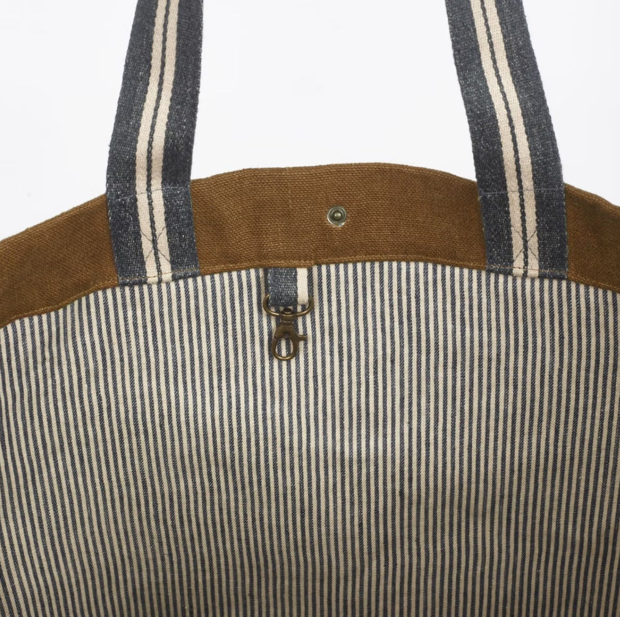 SS25 - Libeco - Miles Shoulder Sac | Oak - display inside 3