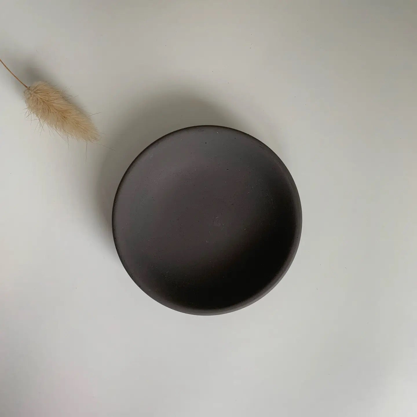 SS25 - Planet Y - Round Jewelry Tray | Charcoal - display 1 