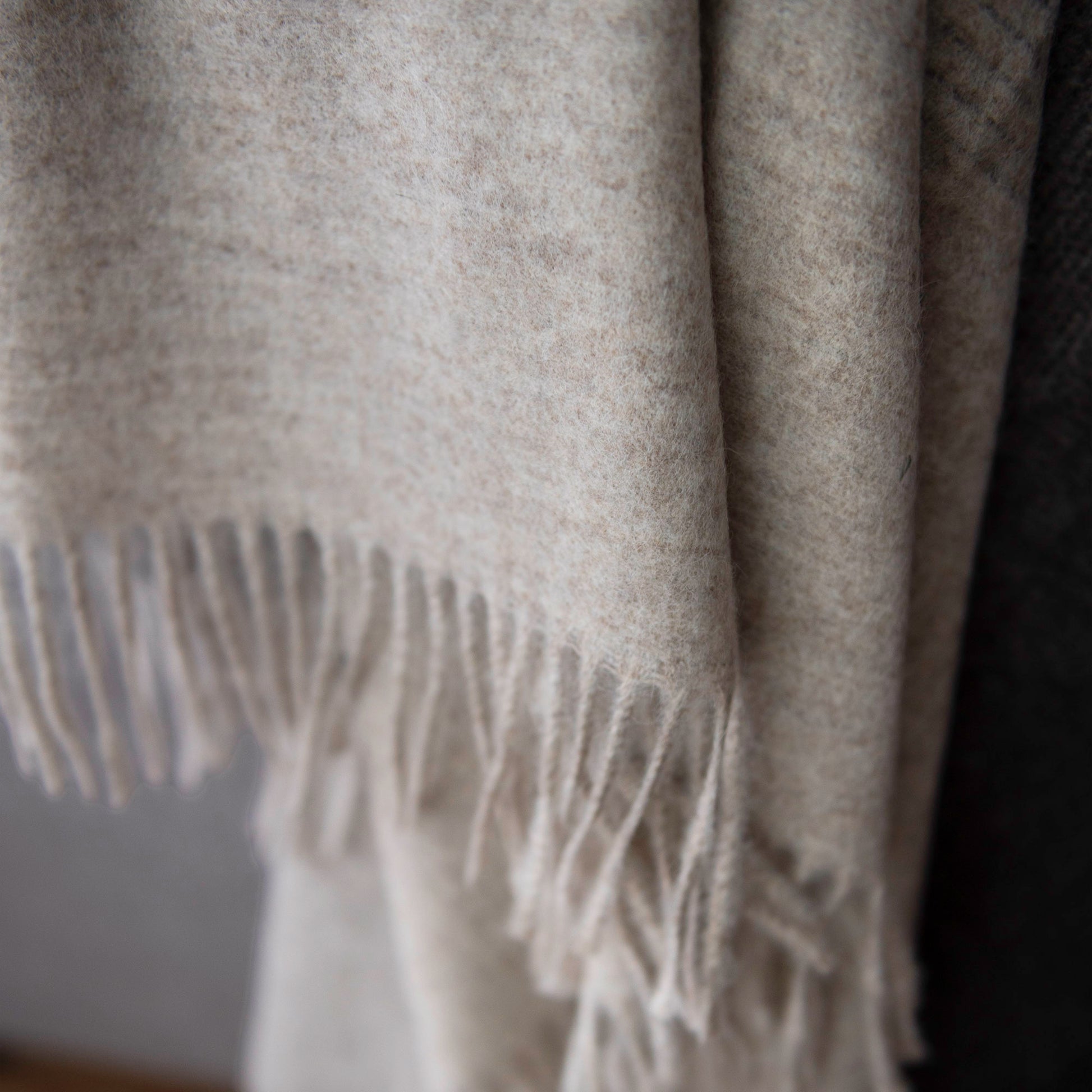 St Geneve Aria Throw in Crimini Fringe Detail