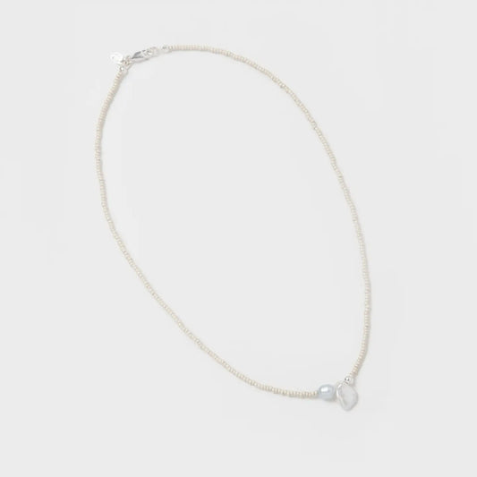 SS25 - Wolf Circus - Addison Necklace | Cream with Pearl - on display 2