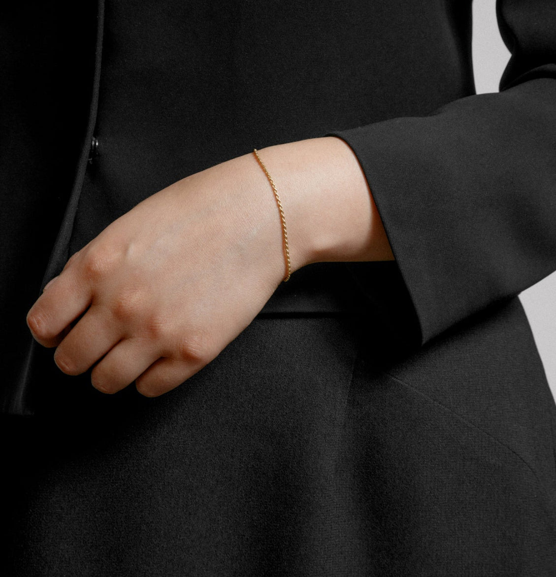SS25 - Wolf Circus - Adele Bracelet | Gold - on model 2 