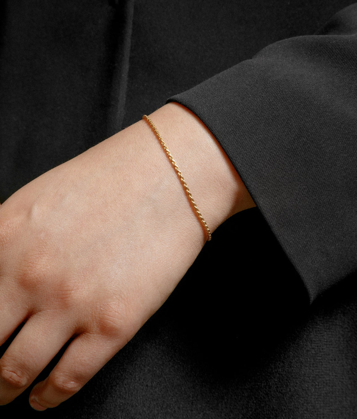 SS25 - Wolf Circus - Adele Bracelet | Gold - on model 3