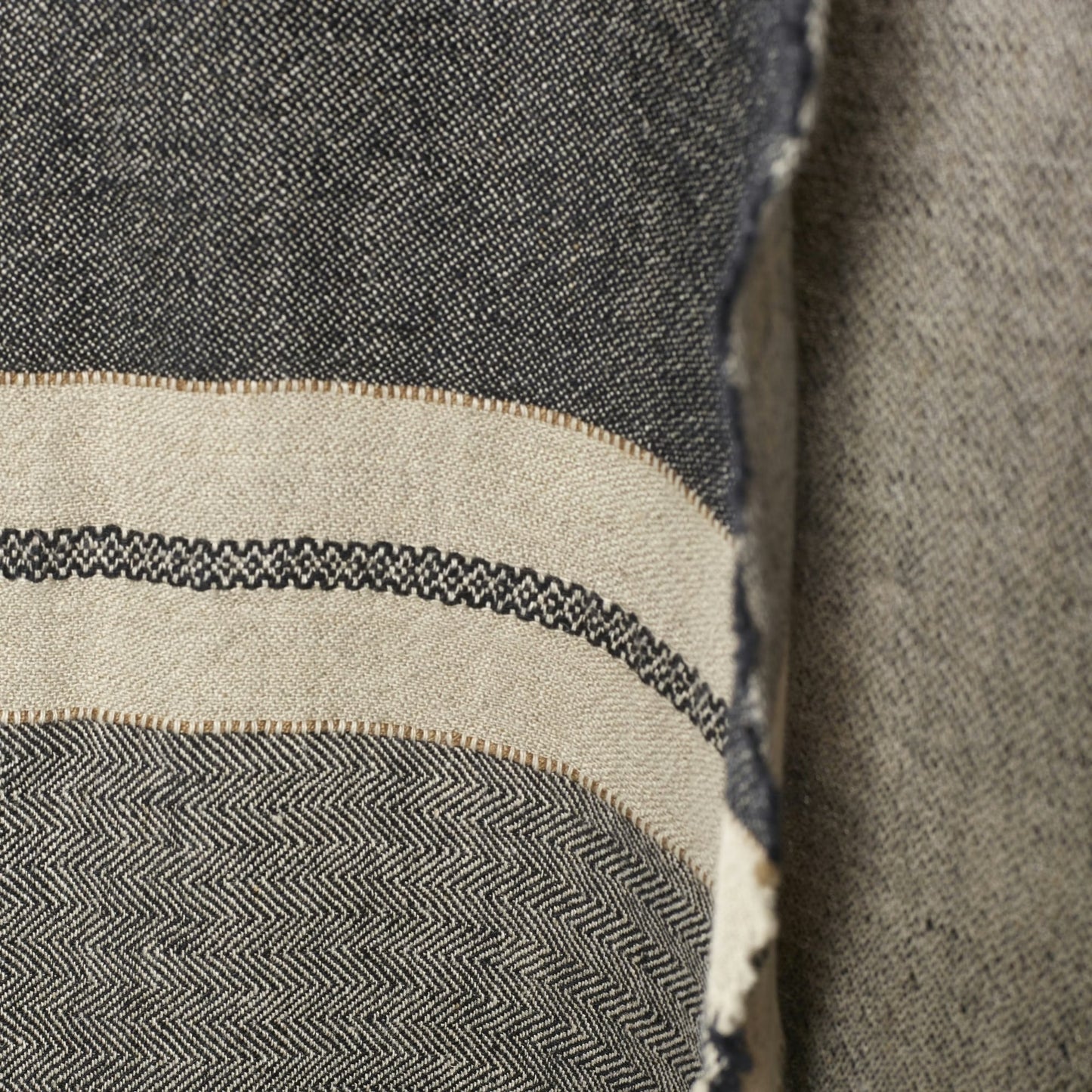 LIBECO | The Belgian Towel | Black Stripe