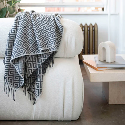St Geneve Bruno Baby Alpaca Throw Blanket in Charcoal